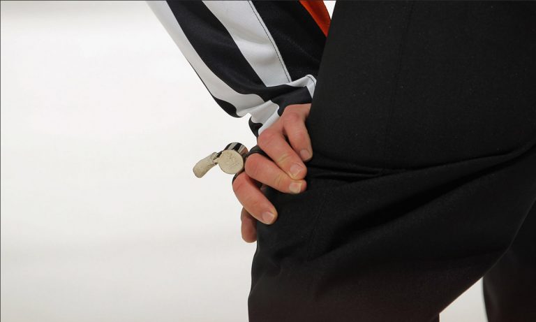 Défendre les arbitres