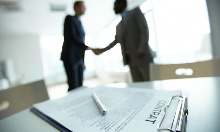 hockey et les clauses de contrats de travail